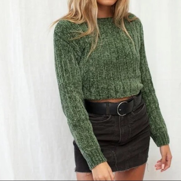 Green Cropped Sweater - Picture 2 of 8